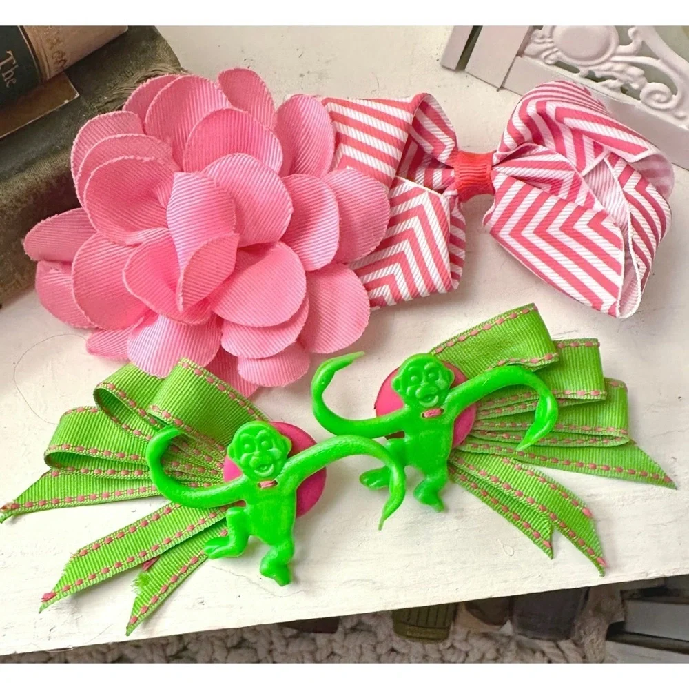 Bundle of girls headbands & clips